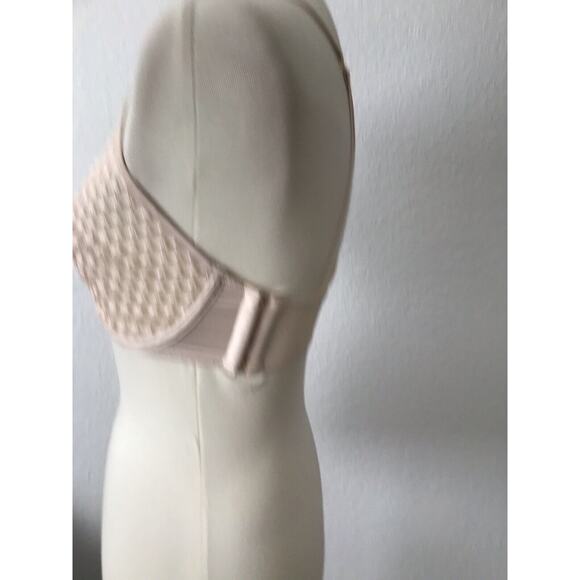 Victoria's Secret Lingerie Sheer Starburst Plunge Underwire Bra - Picture 4 of 11